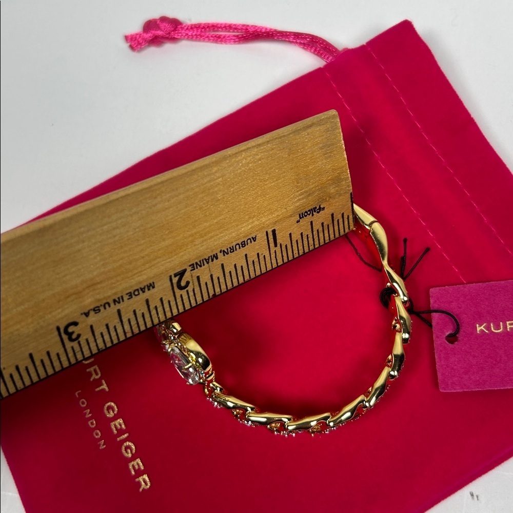 Kurt Geiger London Gold-Ton with Rainbow Crystal Heart Accents Bangle Bracelet - Picture 11 of 12